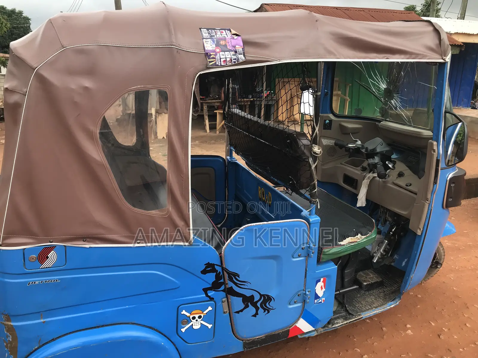 Bajaj RE 2025 Blue