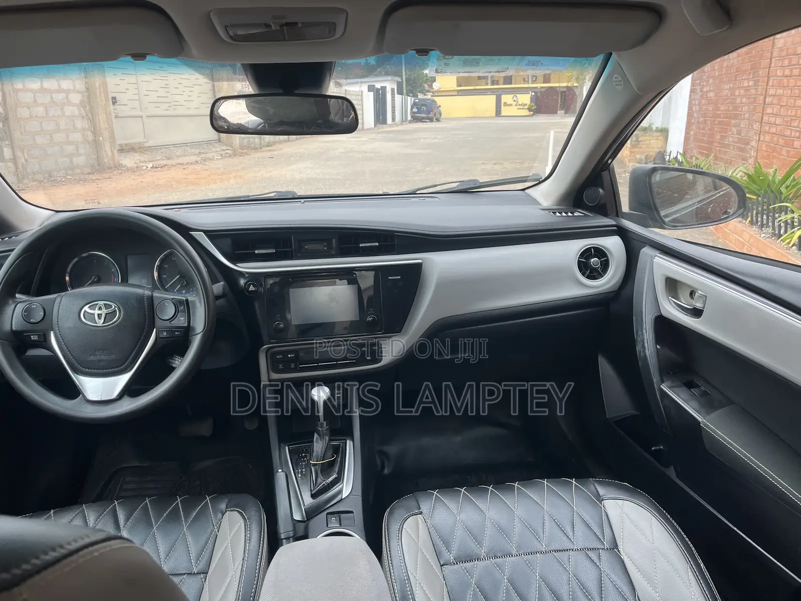 Toyota Corolla 2017 Black