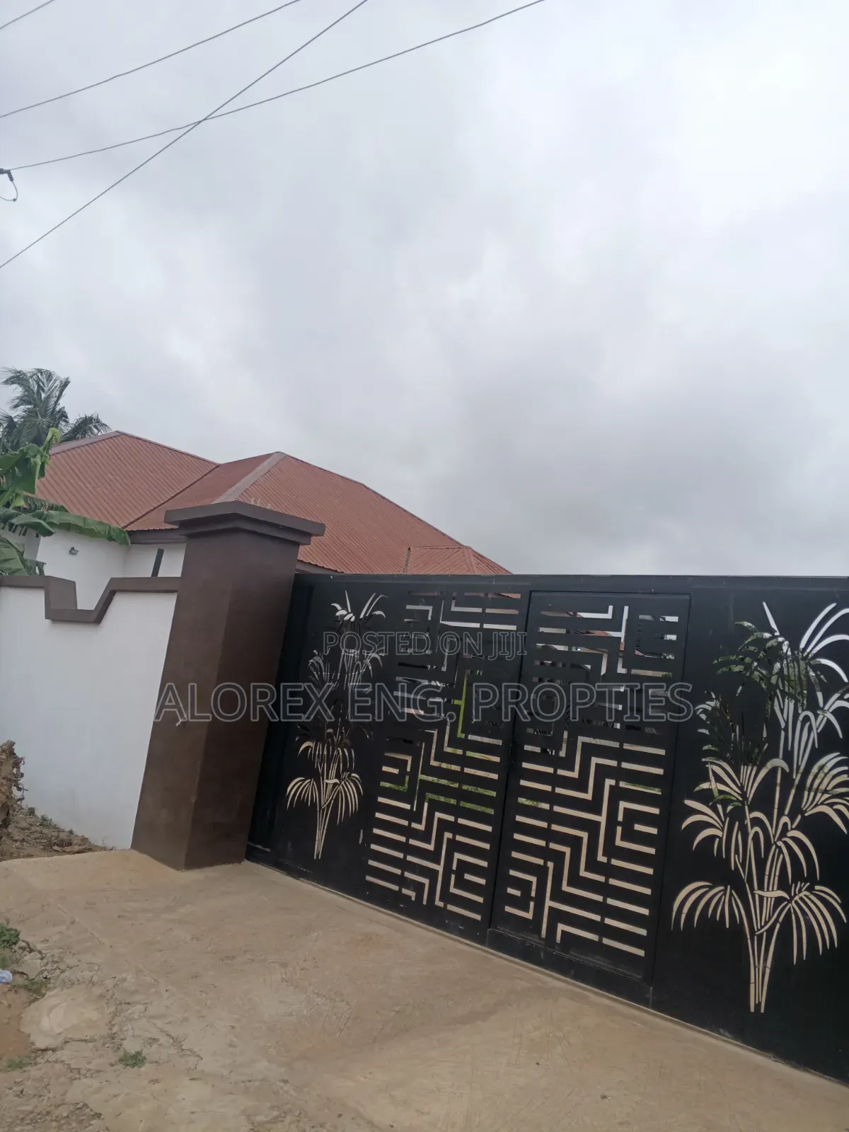3bdrm Condo in Oyarifa, Tipper, Owusu Ansah for rent