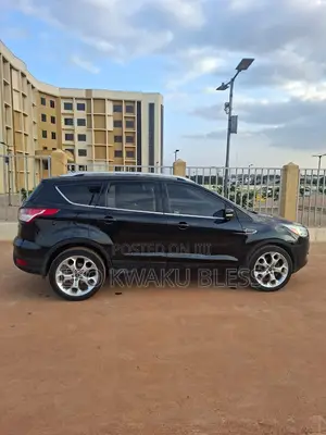 Ford Escape SE FWD 2016 Black