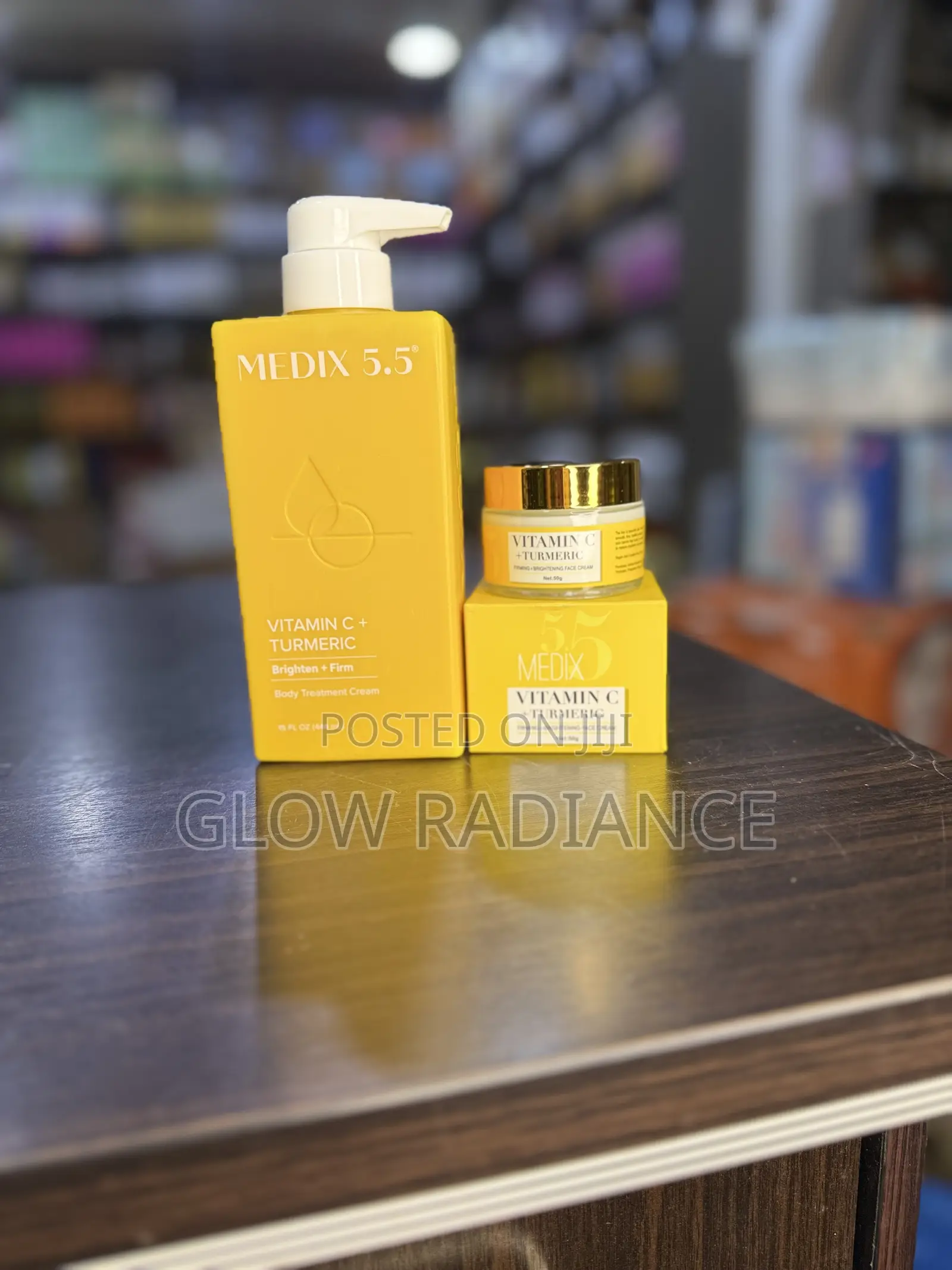 Medix 5.5 Vitamin C + Tumeric Brighten + Firm Set