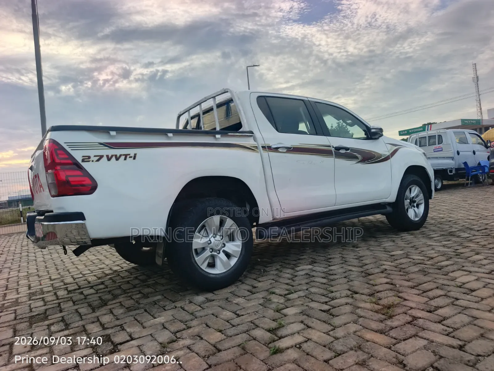 Toyota Hilux 2016 White
