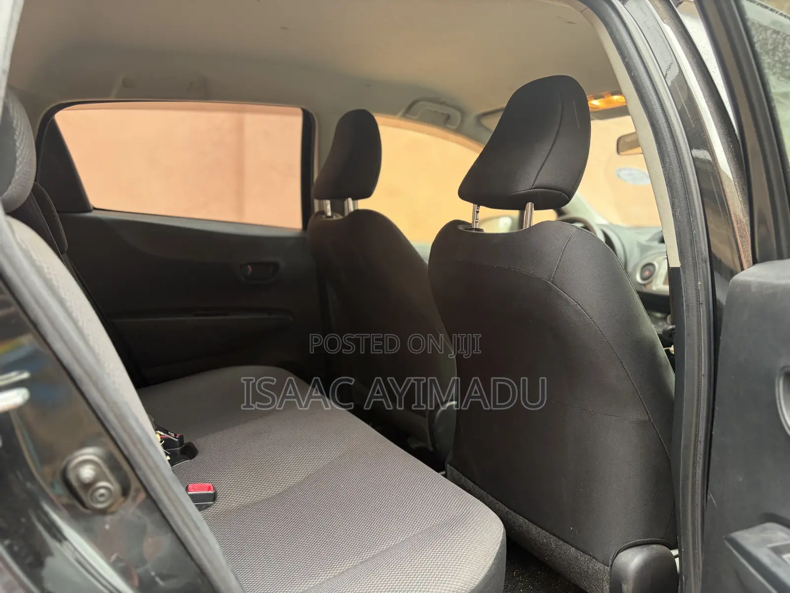 Toyota Vitz 1.3 FWD 3dr 2013 Black