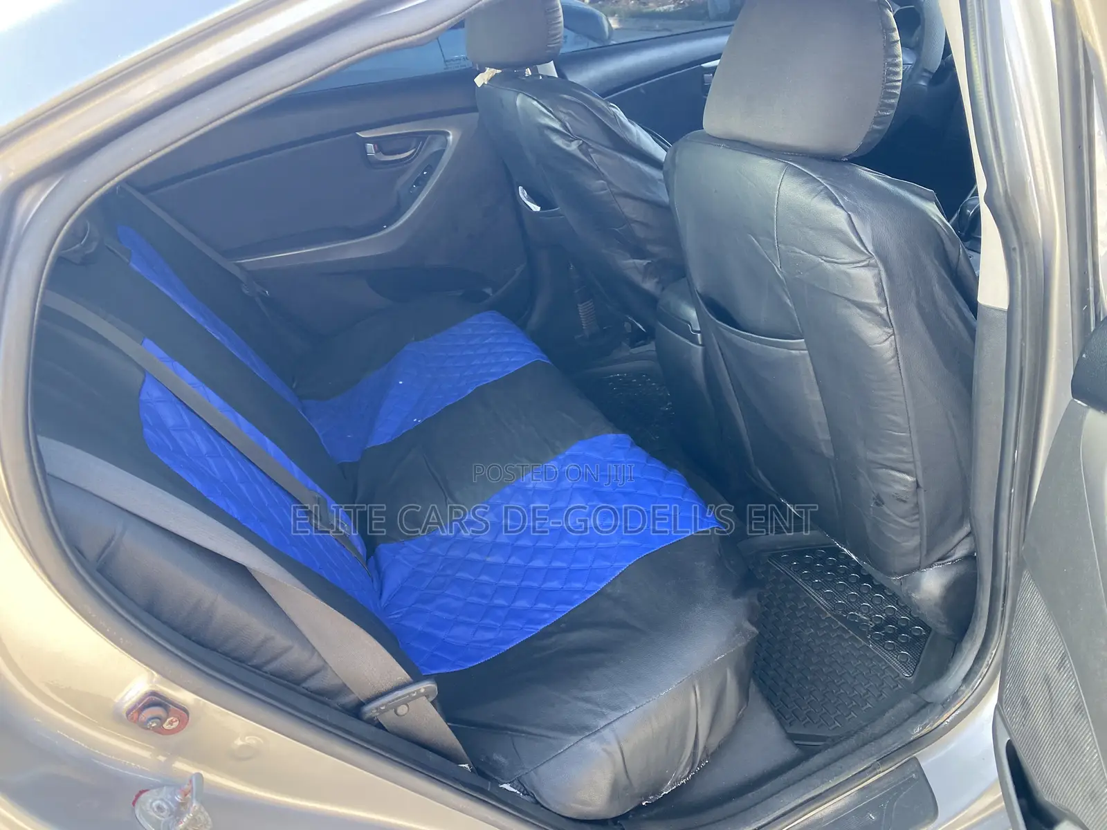 Hyundai Elantra Limited Sedan FWD (1.8L 4cyl 6A) 2013 Silver