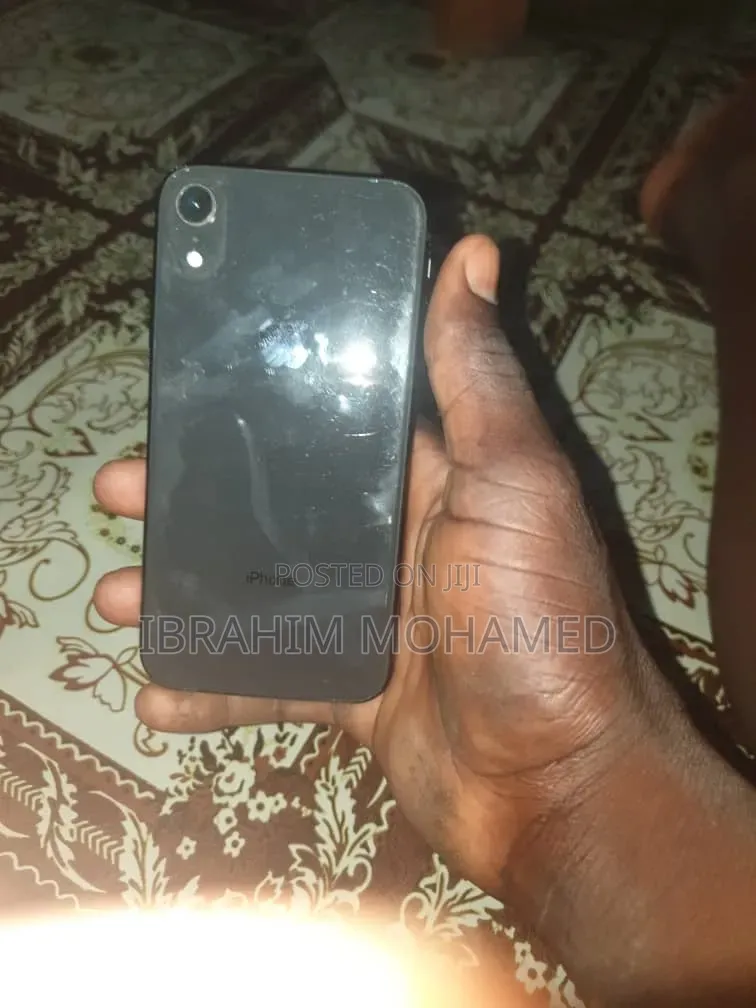 Apple iPhone XR 64 GB Black