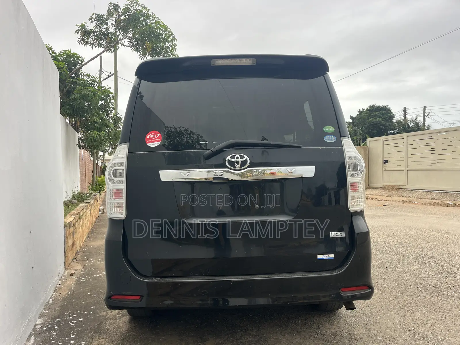 Toyota Voxy 2014 Black