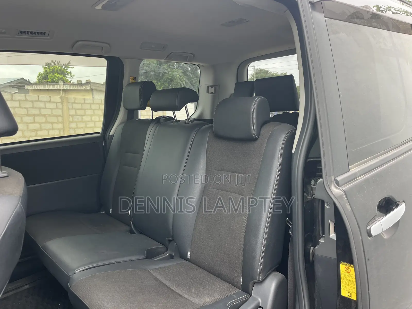 Toyota Voxy 2014 Black