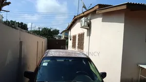 3bdrm House in Dansoman for sale