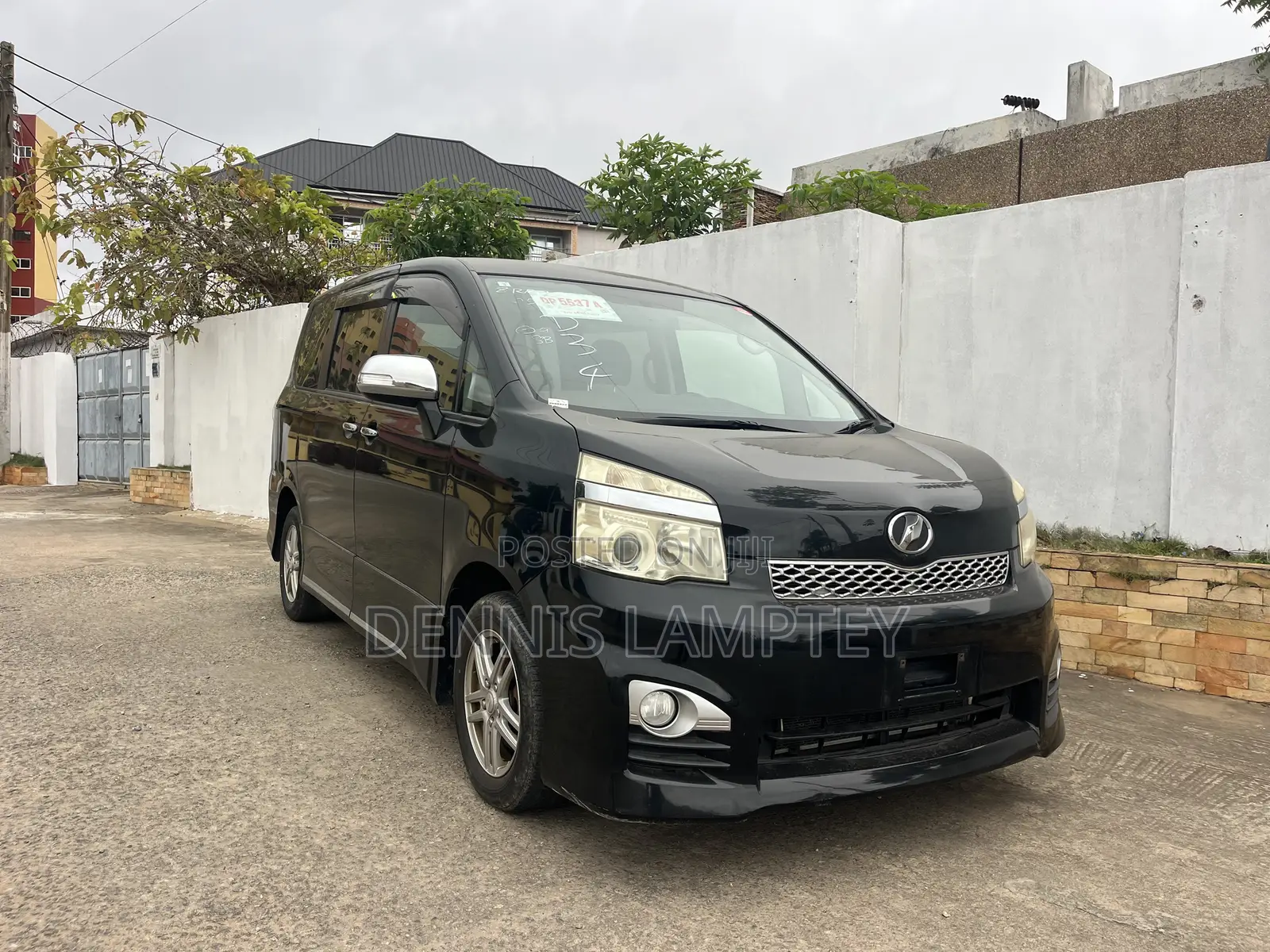 Toyota Voxy 2014 Black