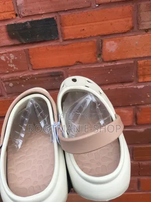 Oraimo Guardwalk Cloud-Soft Thick Sole Holes Shoes