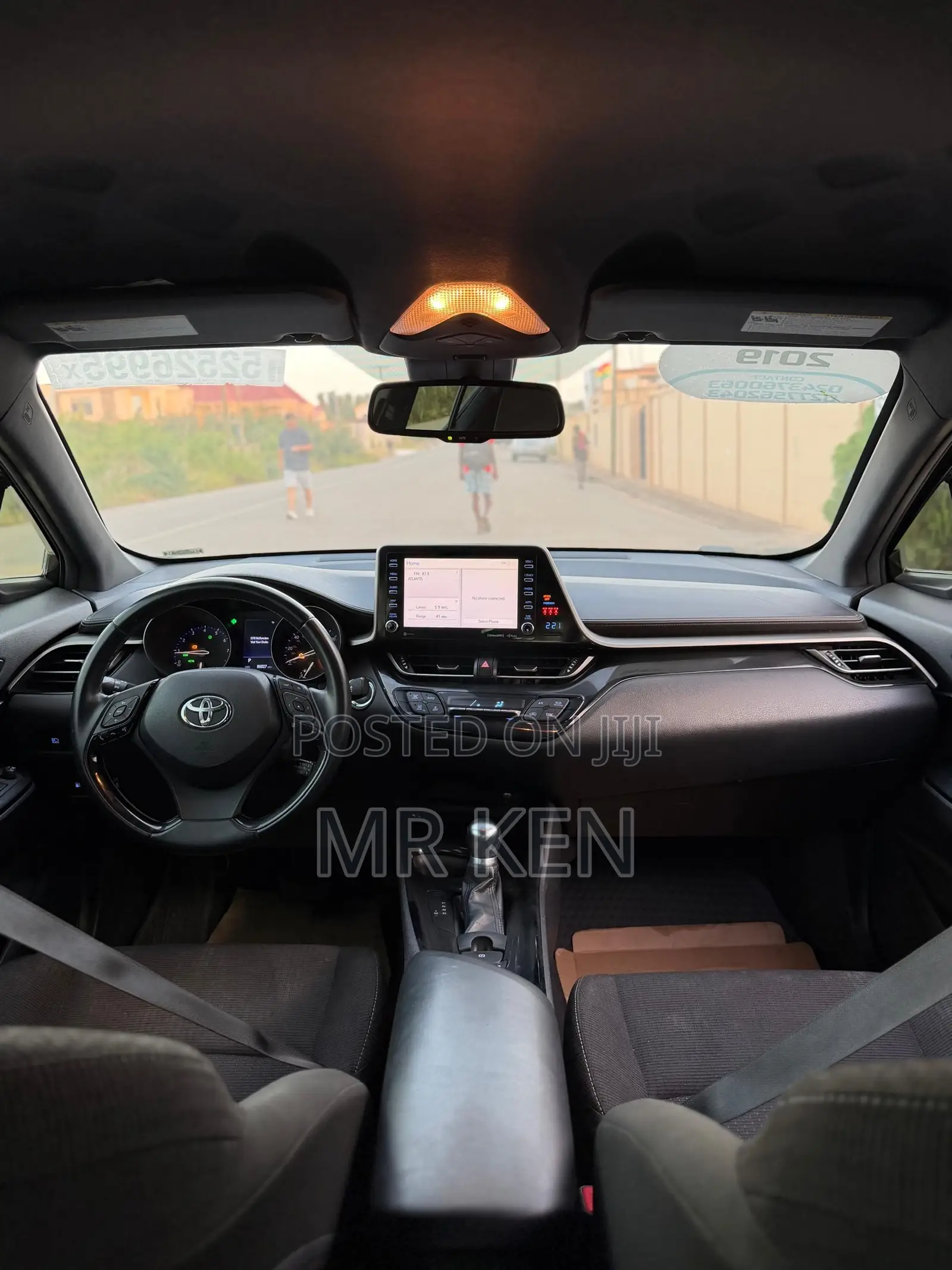 Toyota C-HR XLE FWD 2019 Black