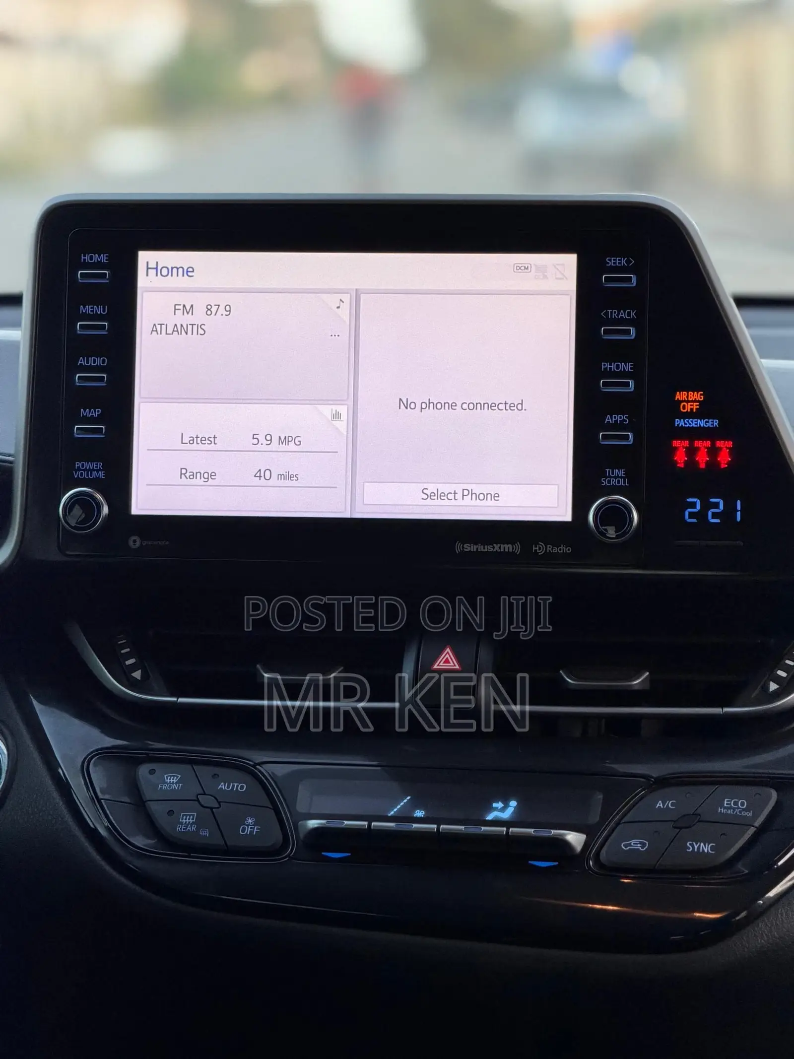 Toyota C-HR XLE FWD 2019 Black