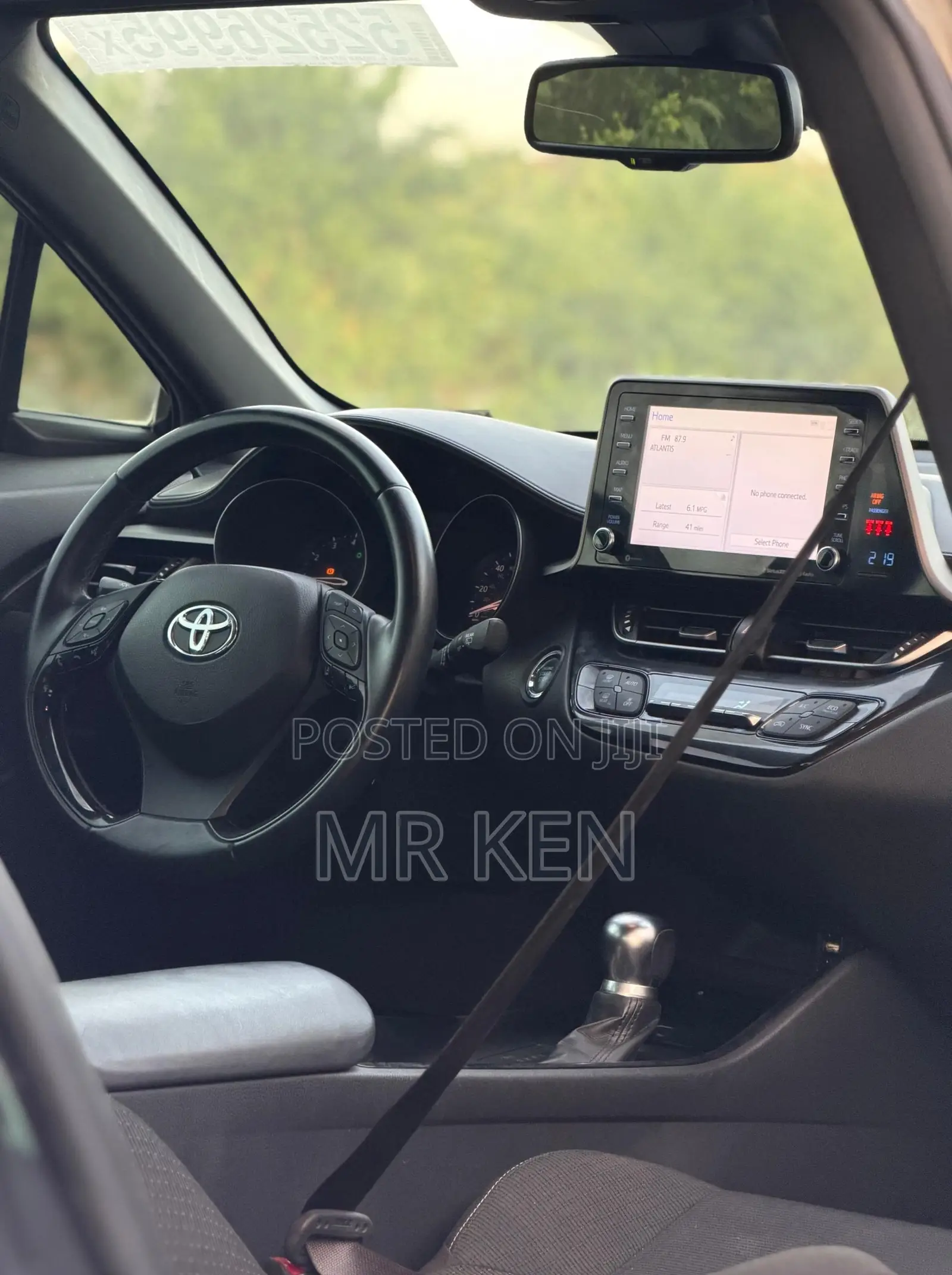 Toyota C-HR XLE FWD 2019 Black