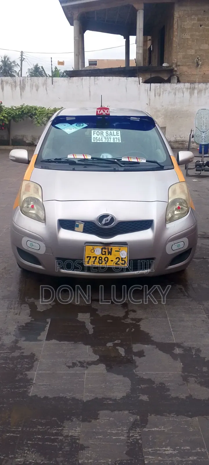 Toyota Vitz 1.0 FWD 3dr 2010 Burgundy