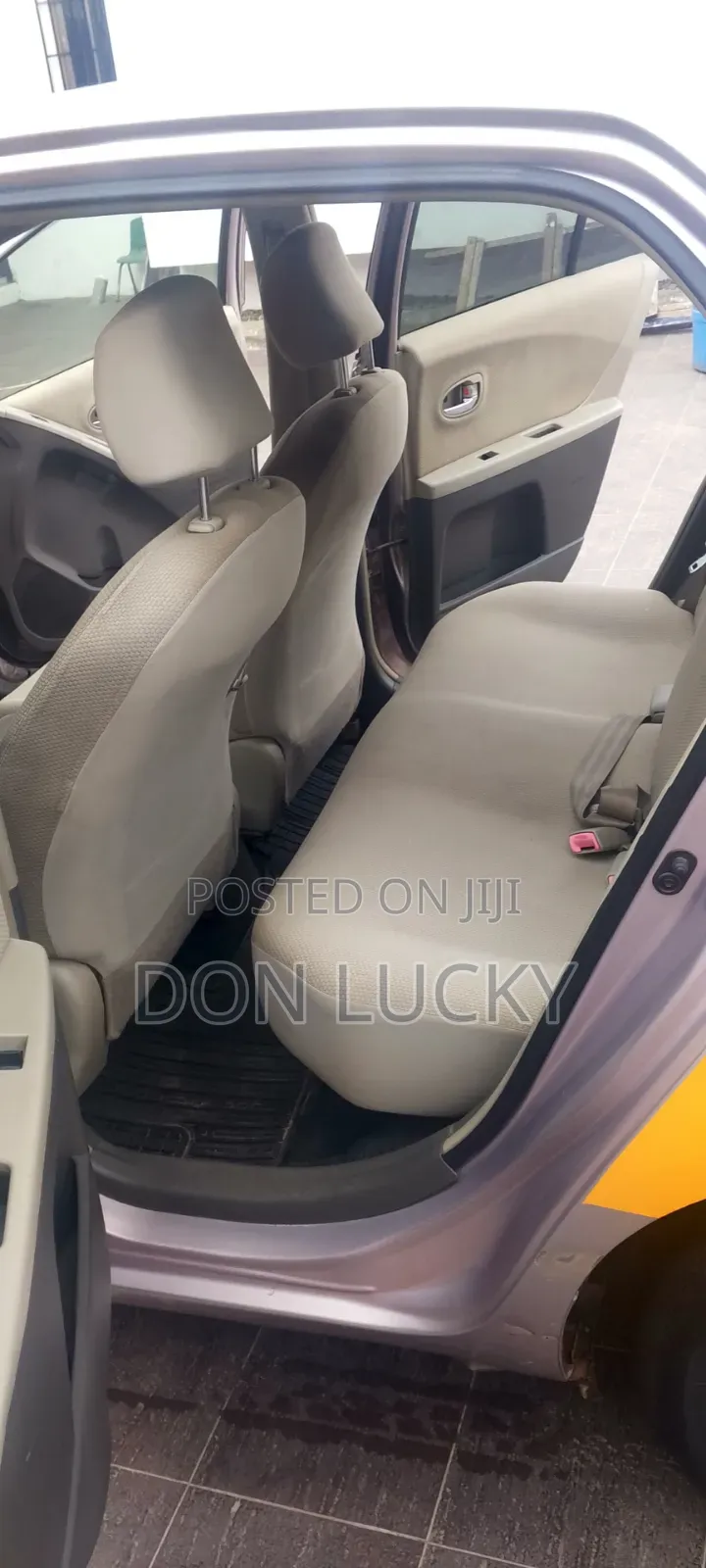 Toyota Vitz 1.0 FWD 3dr 2010 Burgundy