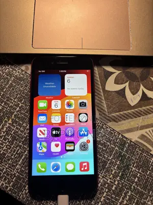 Apple iPhone X 64 GB Red