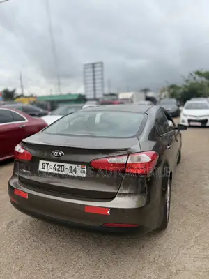 Kia Cerato 2014 Brown