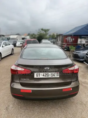 Kia Cerato 2014 Brown