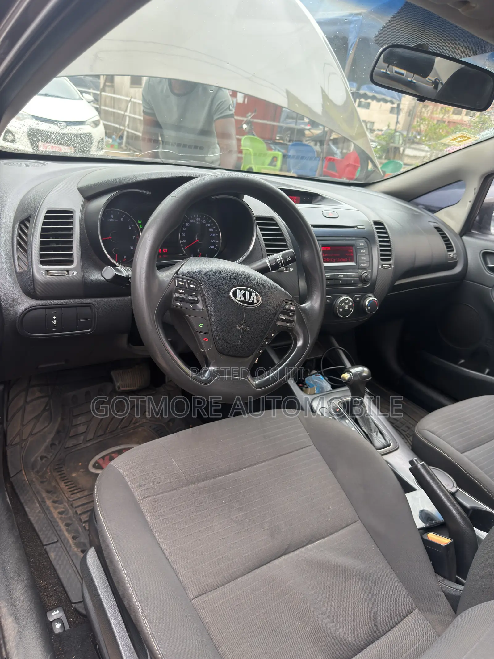 Kia Cerato 2014 Brown