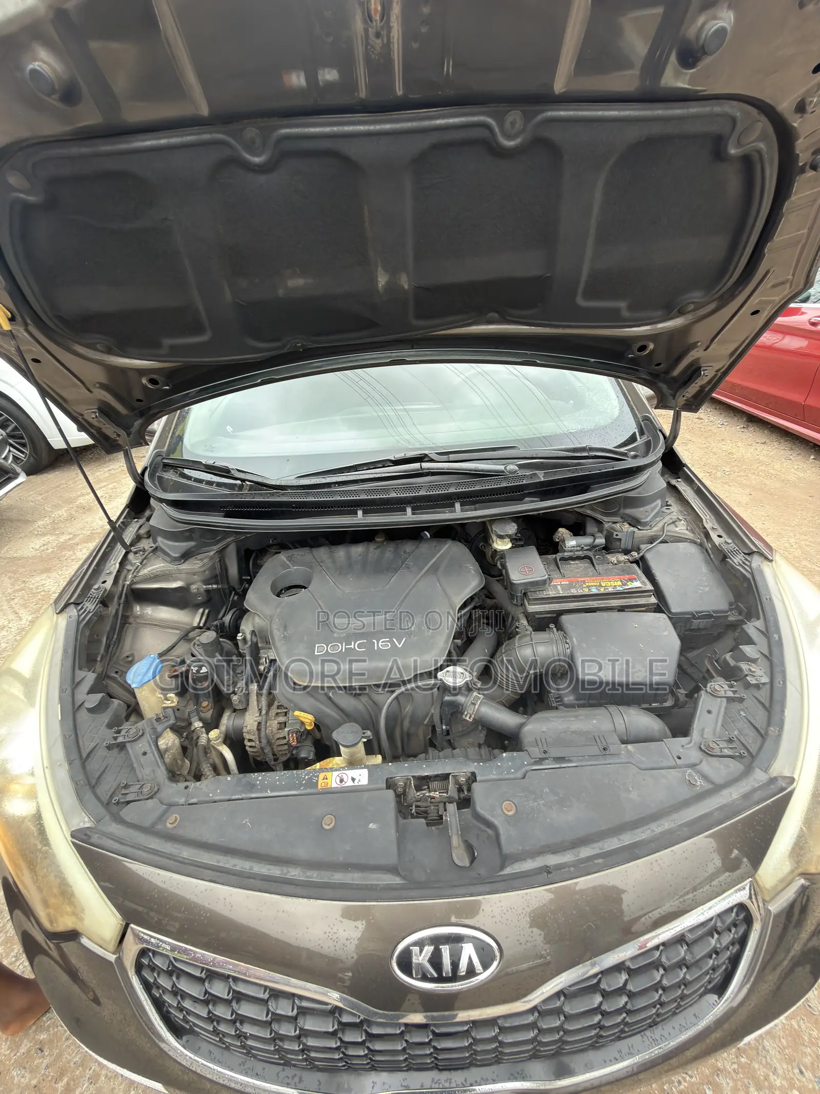 Kia Cerato 2014 Brown