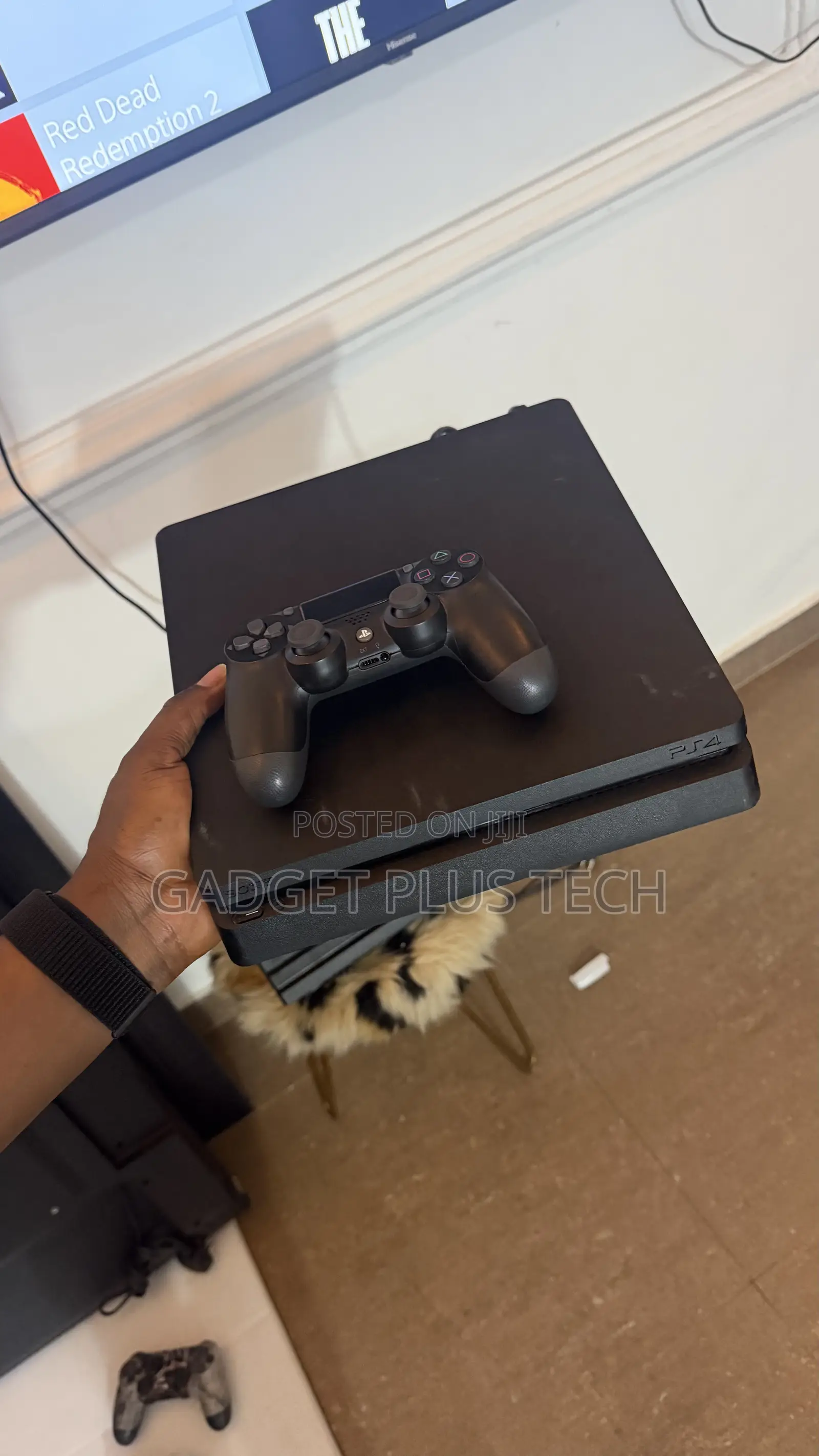 PS4 Slim 1TB Storage 1 Pad 13 Offline Games