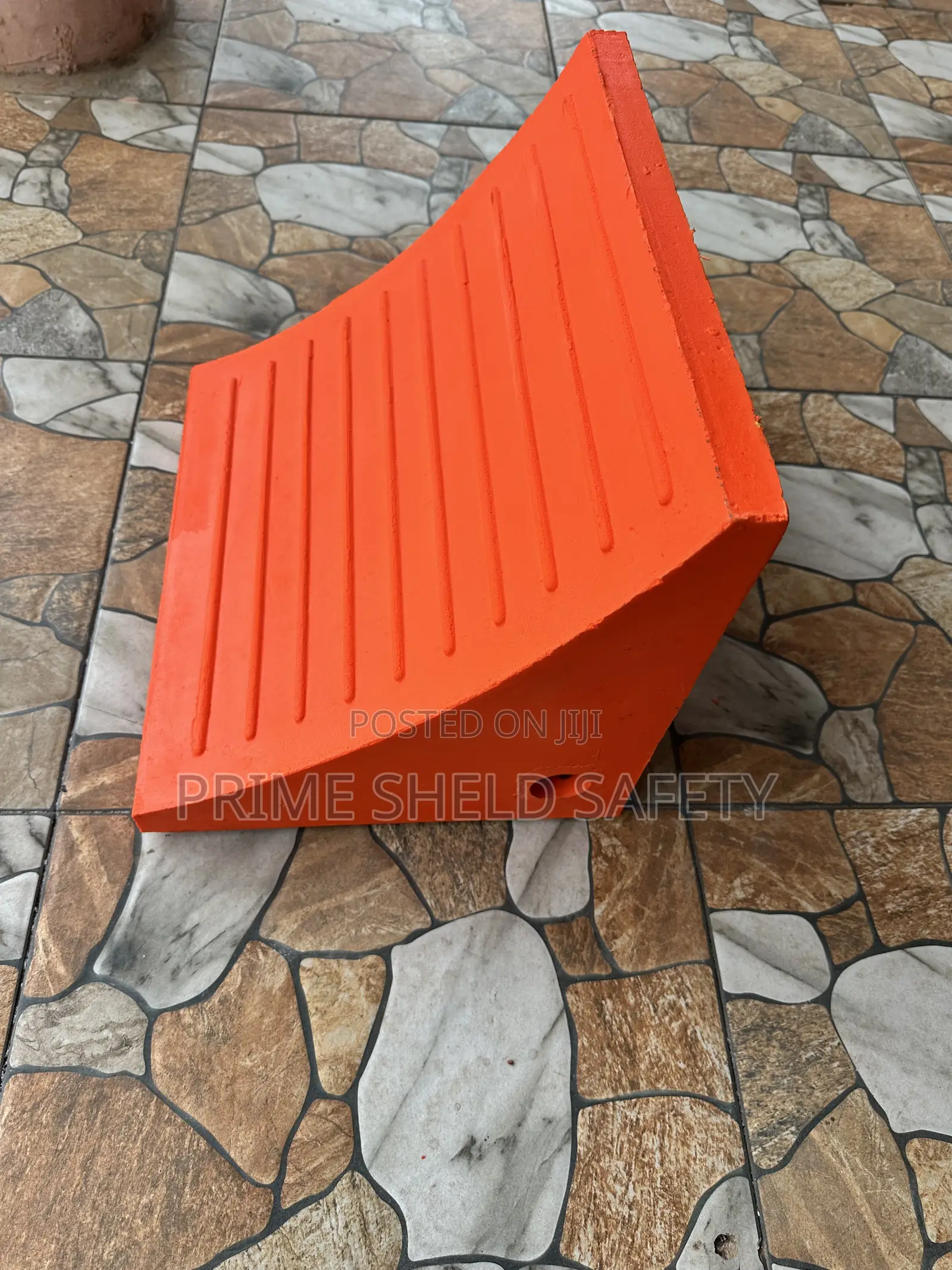 Heavy-Duty Rubber Wheel Chock