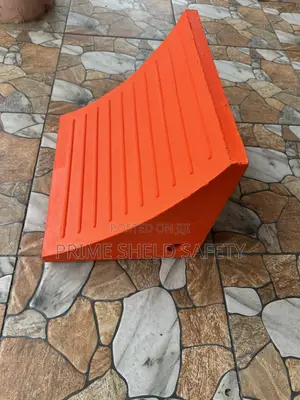 Heavy-Duty Rubber Wheel Chock