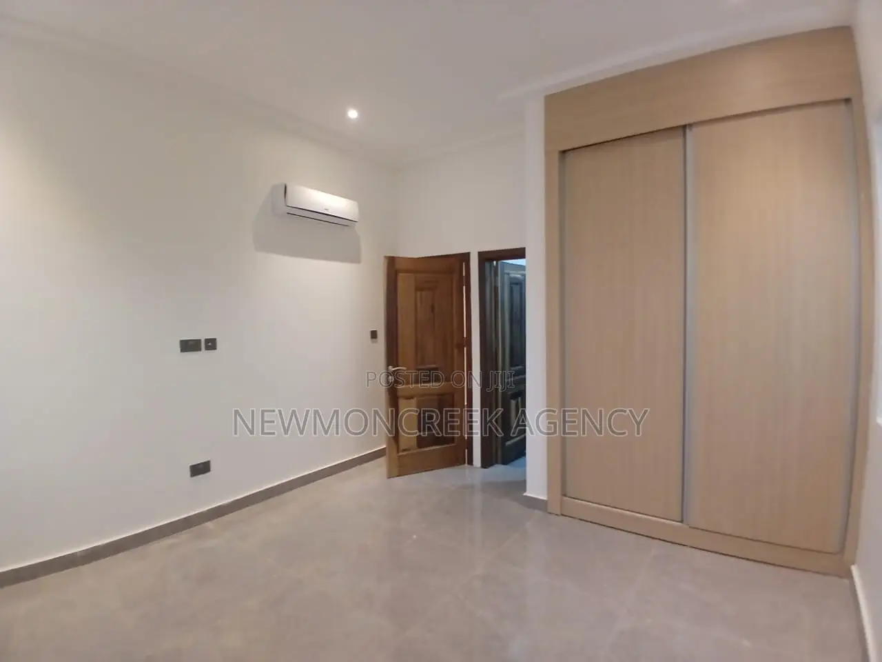 3bdrm Bungalow in Amrahia for sale