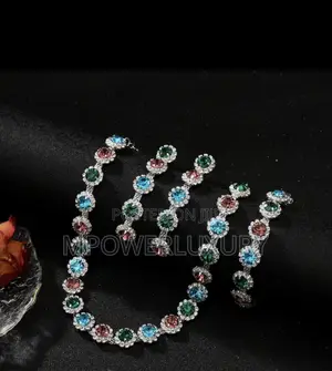 Luxury 4-Piece Crystal Jewelry Set