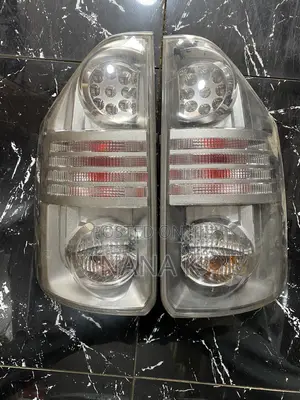 Voxy 2007,2008,2009,2010 Taillight