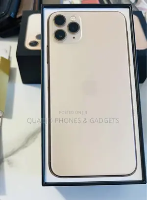 New Apple iPhone 11 Pro Max 256 GB Gold