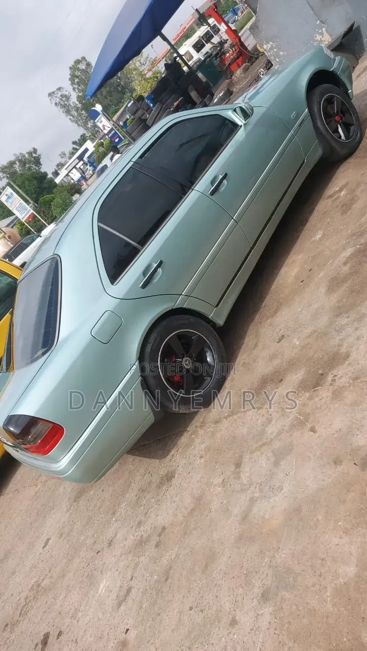 Mercedes-Benz C200 1995 Silver