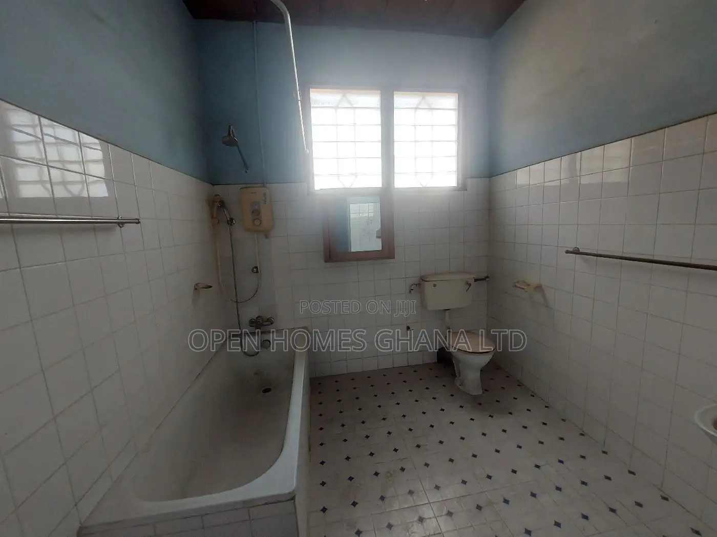5bdrm House in Ghana Link Area for rent