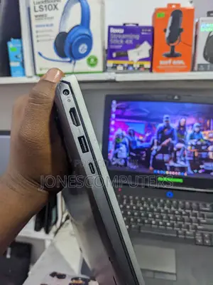 Laptop Dell Vostro 15 5510 8GB Intel Core i5 SSD 512GB