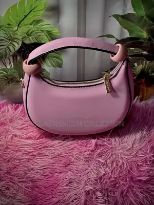 Elegant Ladies Bags, Dresses, Jewelry and Shoes