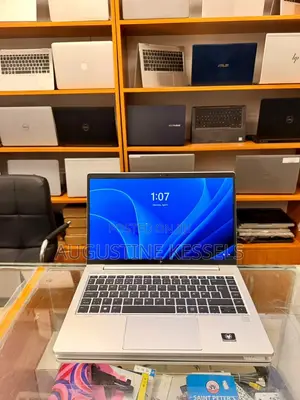 New Laptop HP EliteBook 645 G9 8GB AMD Ryzen 5 SSD 256GB