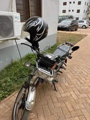 Royal Motorcycle 2024 Black