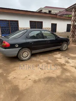 Ford Mondeo ST 200 1999 Black