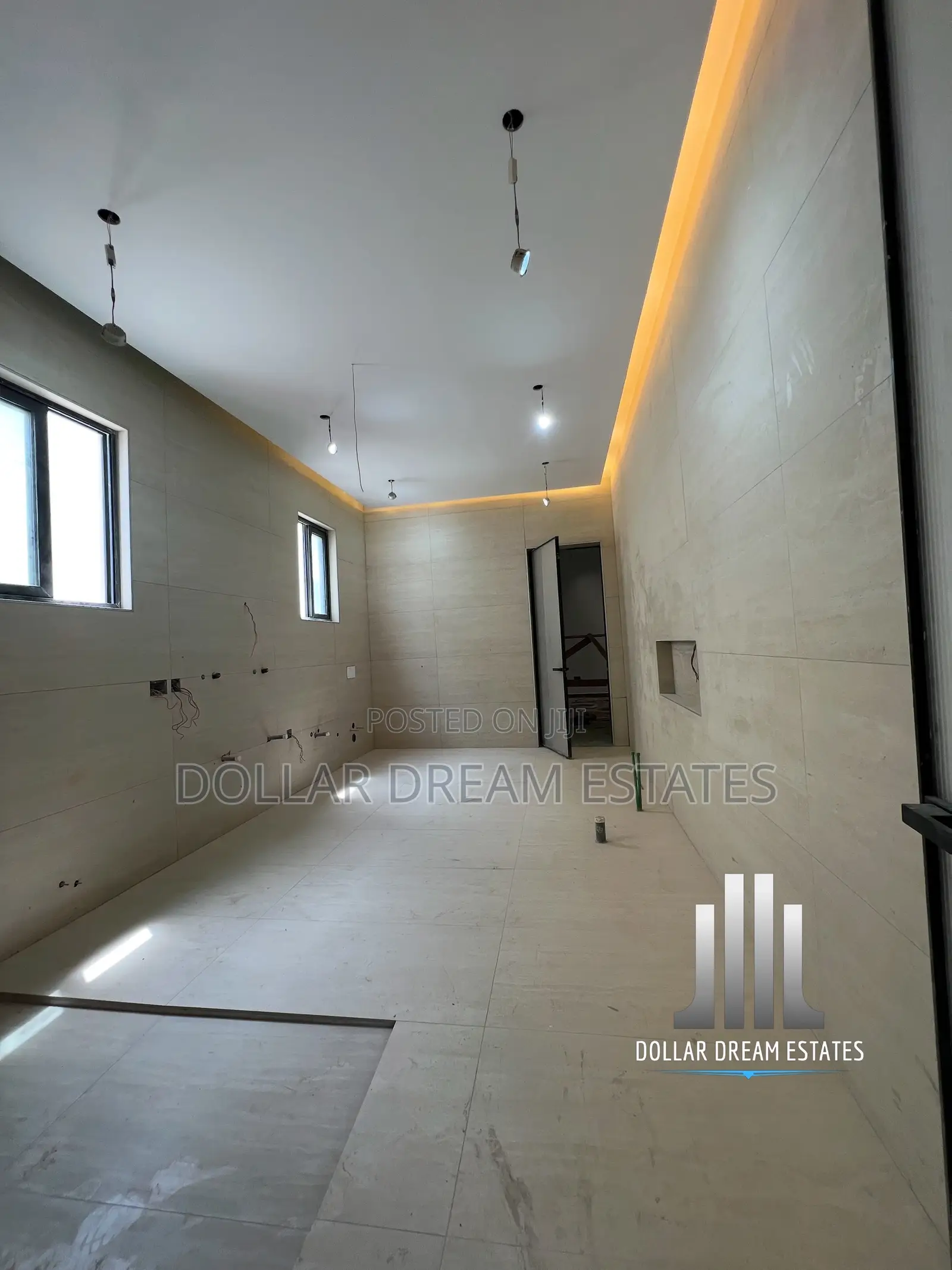 5bdrm House in Achimota for sale