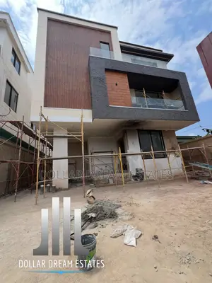 5bdrm House in Achimota for sale