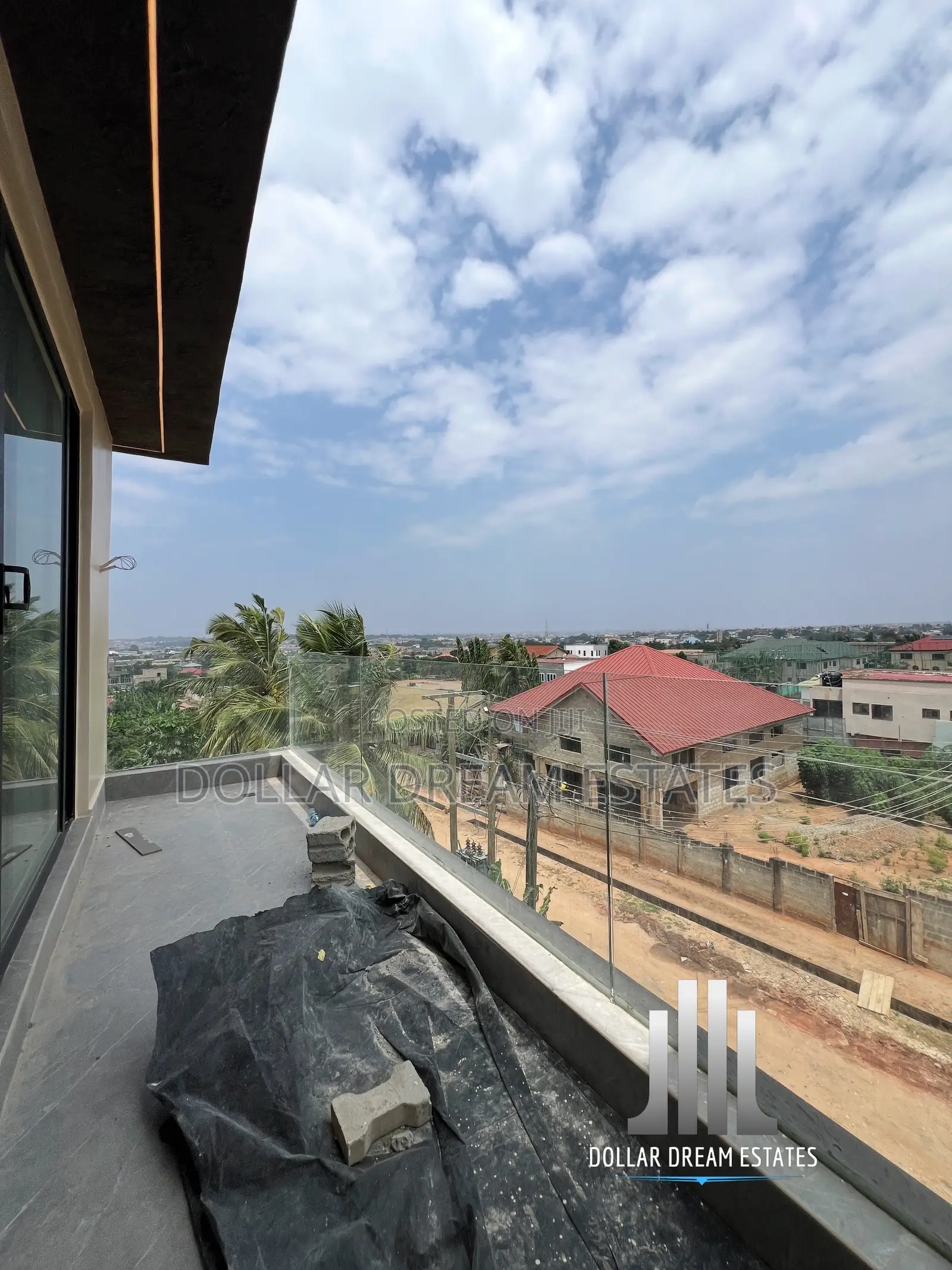 5bdrm House in Achimota for sale