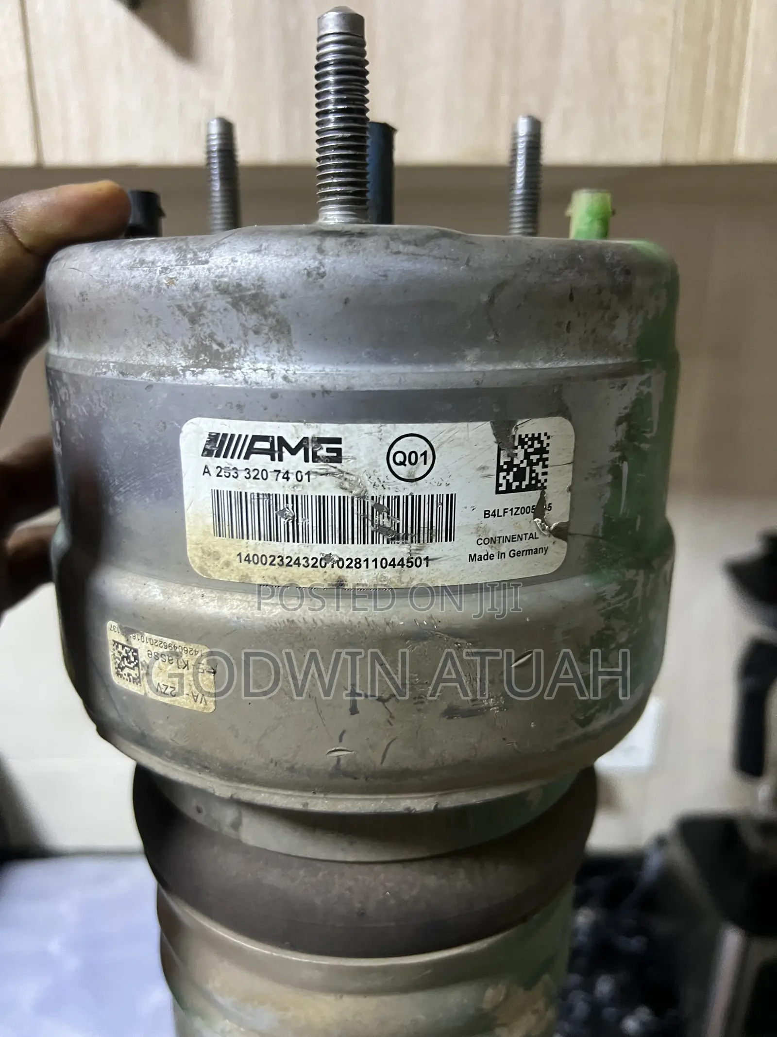 Amg Front Air Suspension/ Balloon Shocks