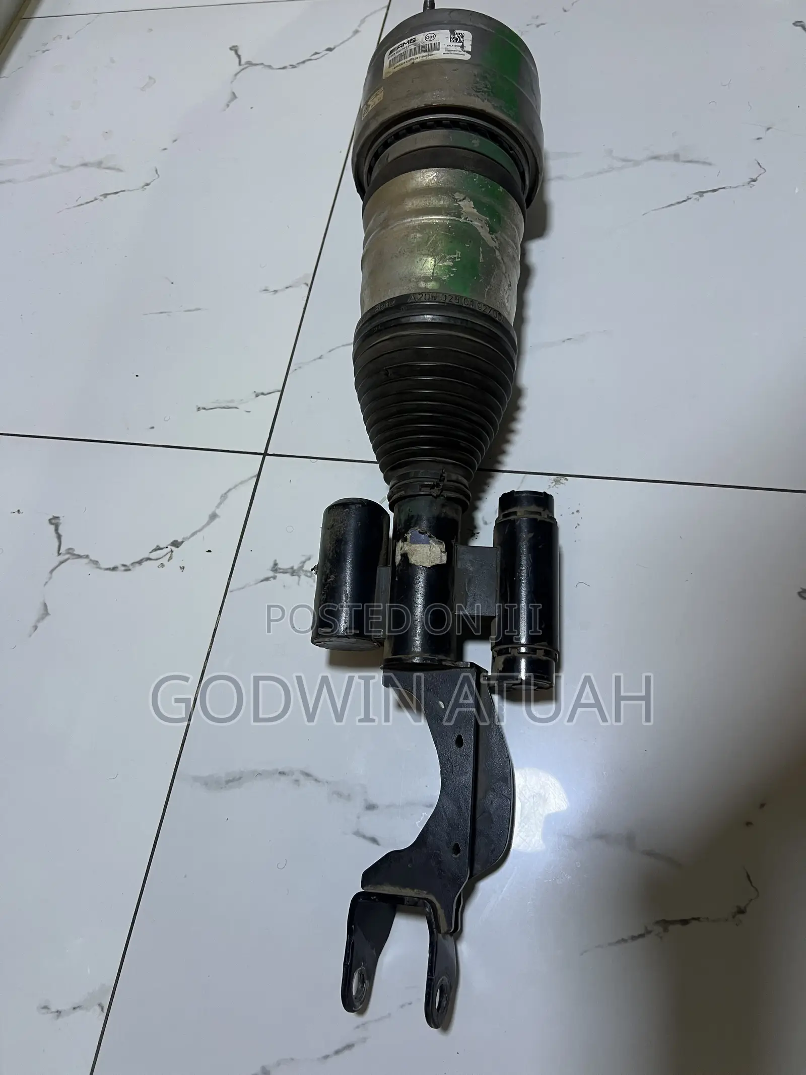 Amg Front Air Suspension/ Balloon Shocks
