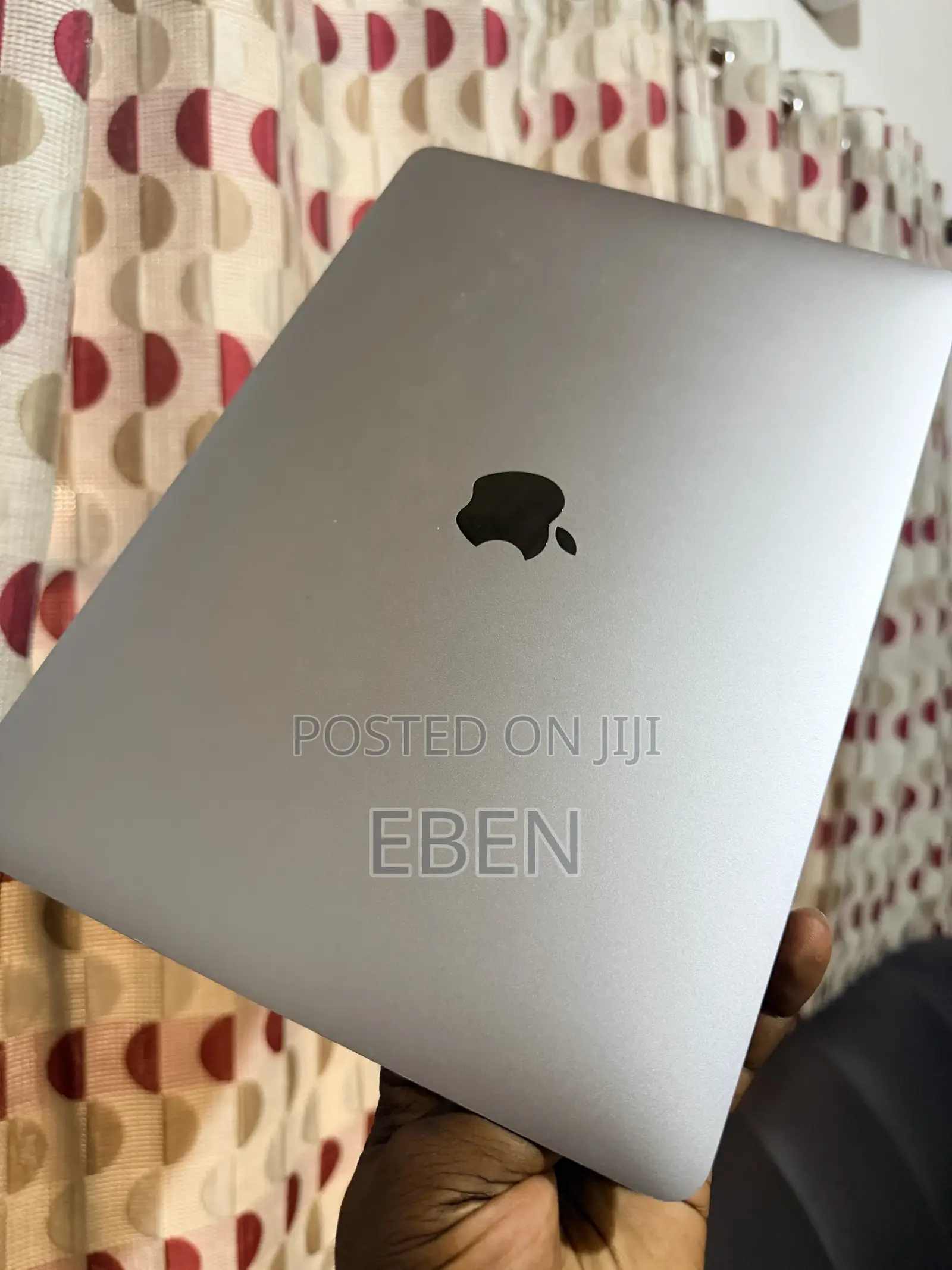 Laptop Apple MacBook Pro 2020 16GB Intel Core i5 SSD 1T