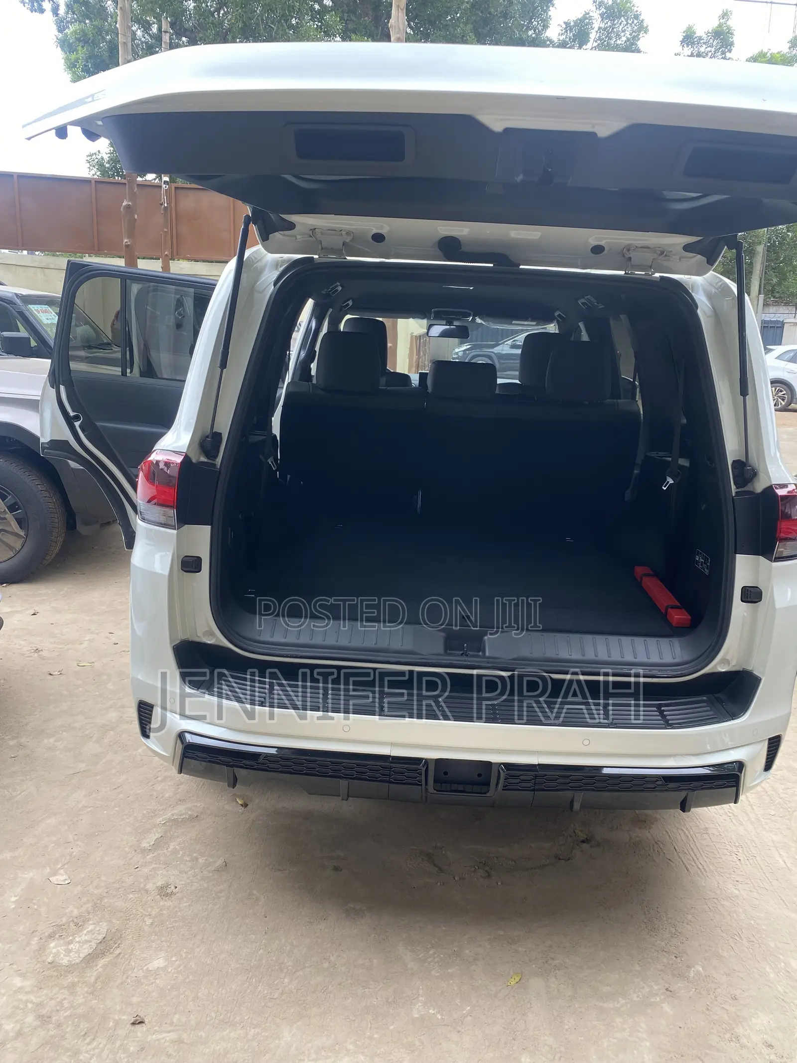 New Toyota Land Cruiser LC300 2023 White