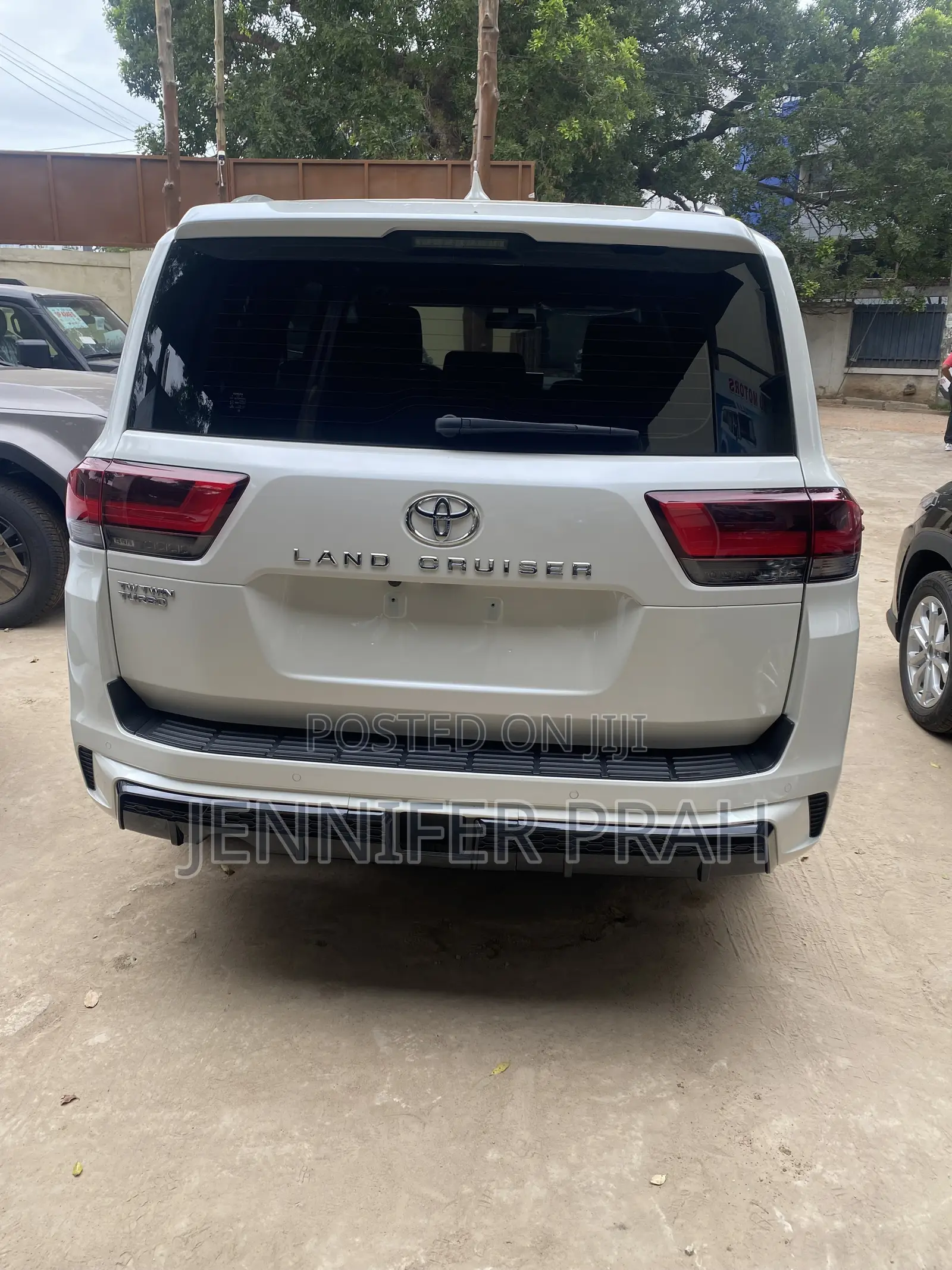 New Toyota Land Cruiser LC300 2023 White