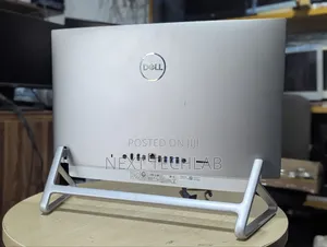 Desktop Computer Dell Inspiron 24 5000 8GB Intel Core i3 SSD 256GB