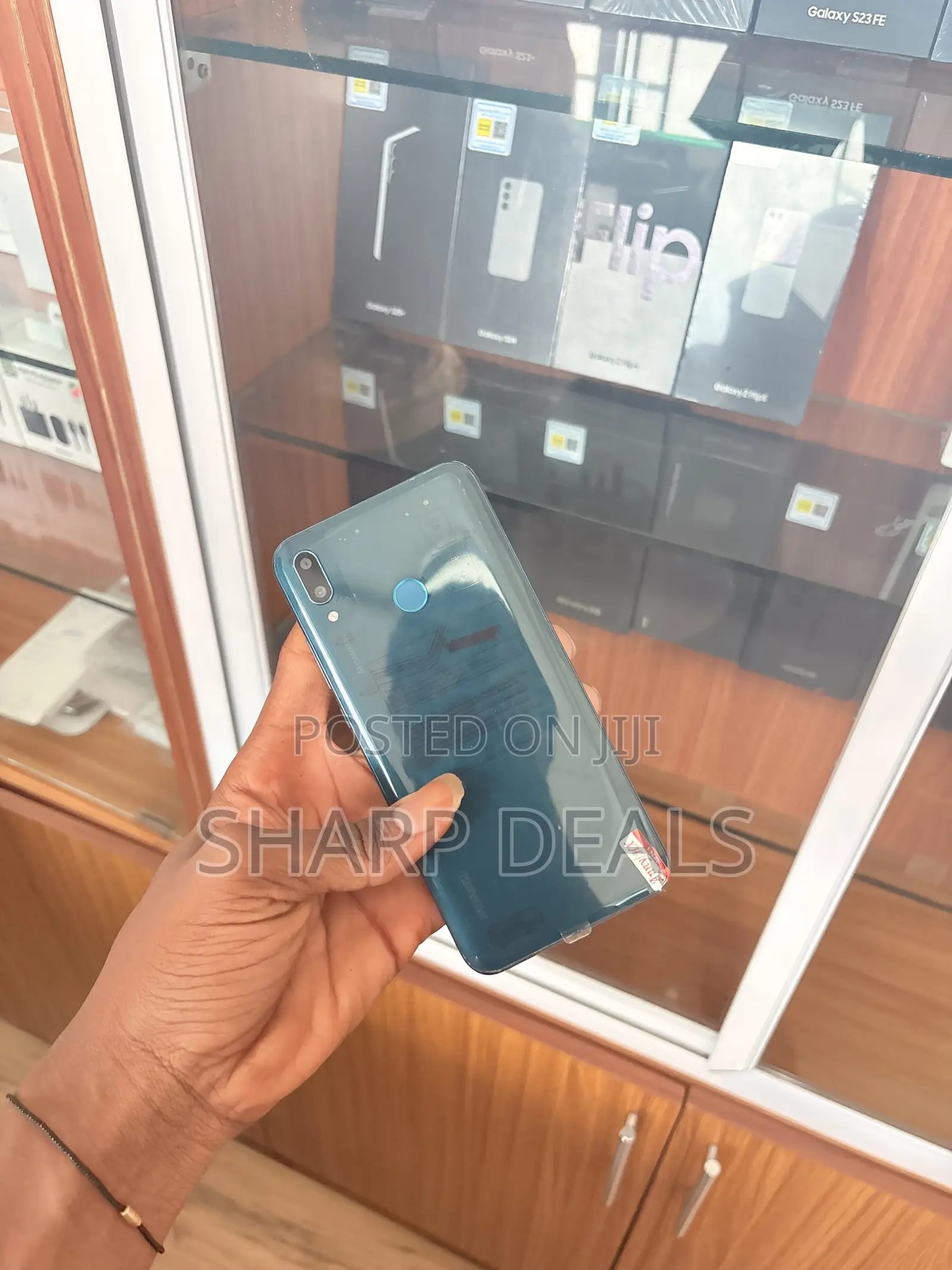 New Huawei Y9 128 GB Green