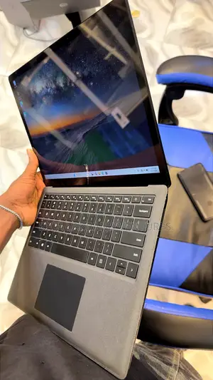 Laptop Microsoft Surface Laptop 8GB Intel Core i5 SSD 256GB