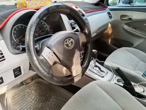 Toyota Corolla 2013 Red